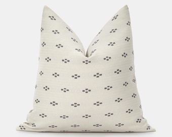 Housse de coussin à pois boho | Taie d'oreiller texturée en lin beige crème
