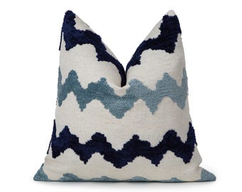 Blått Chevron-örngott | Texturerat Euro Sham, Linnebotten, Kustdekor