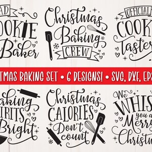 Pu&ograve; includere: Un set di grafiche natalizie in bianco e nero con sei design. I design includono frasi come "Head Cookie Baker" e "Christmas Baking Crew", insieme a strumenti di cottura e elementi festivi. Include file SVG, DXF, EPS e PNG.