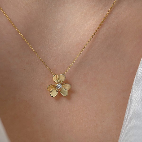 Three-leaf Clover Flower Necklace • Flower Necklace In Sterling Silver • Bridesmaid Gifts