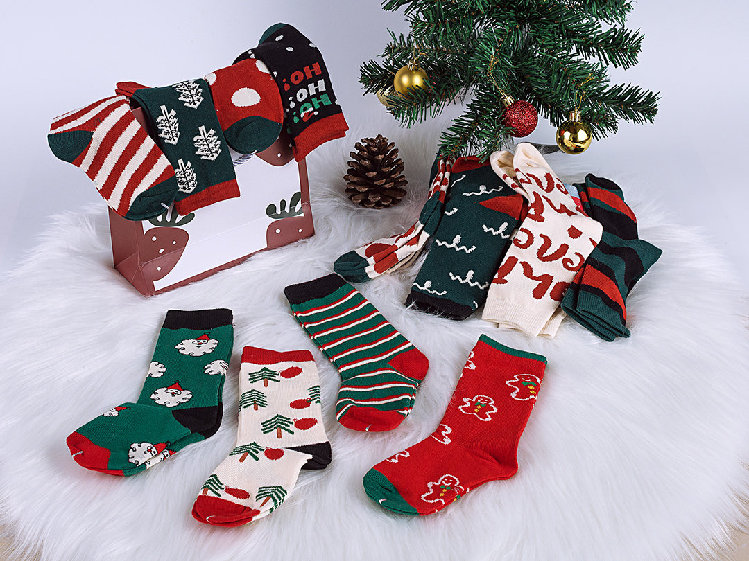 Gift for kids 4 Pack kids Christmas Socks. Children's Winter Warm Socks. Christmas Gift. Cute Toddler. Boys Girls Socks.
