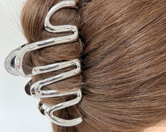 Large Metal Hair Claw Geometric Trendy for Thick and Thin Hair Women's Hair Clip Gift Premium Strong Grip Unique Updo Bun Women All Ages