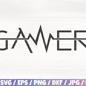 Könnte beinhalten: Schwarzweißes Grafikdesign des Wortes "GAMER" mit einer stilisierten Herzschlaglinie in der Mitte.