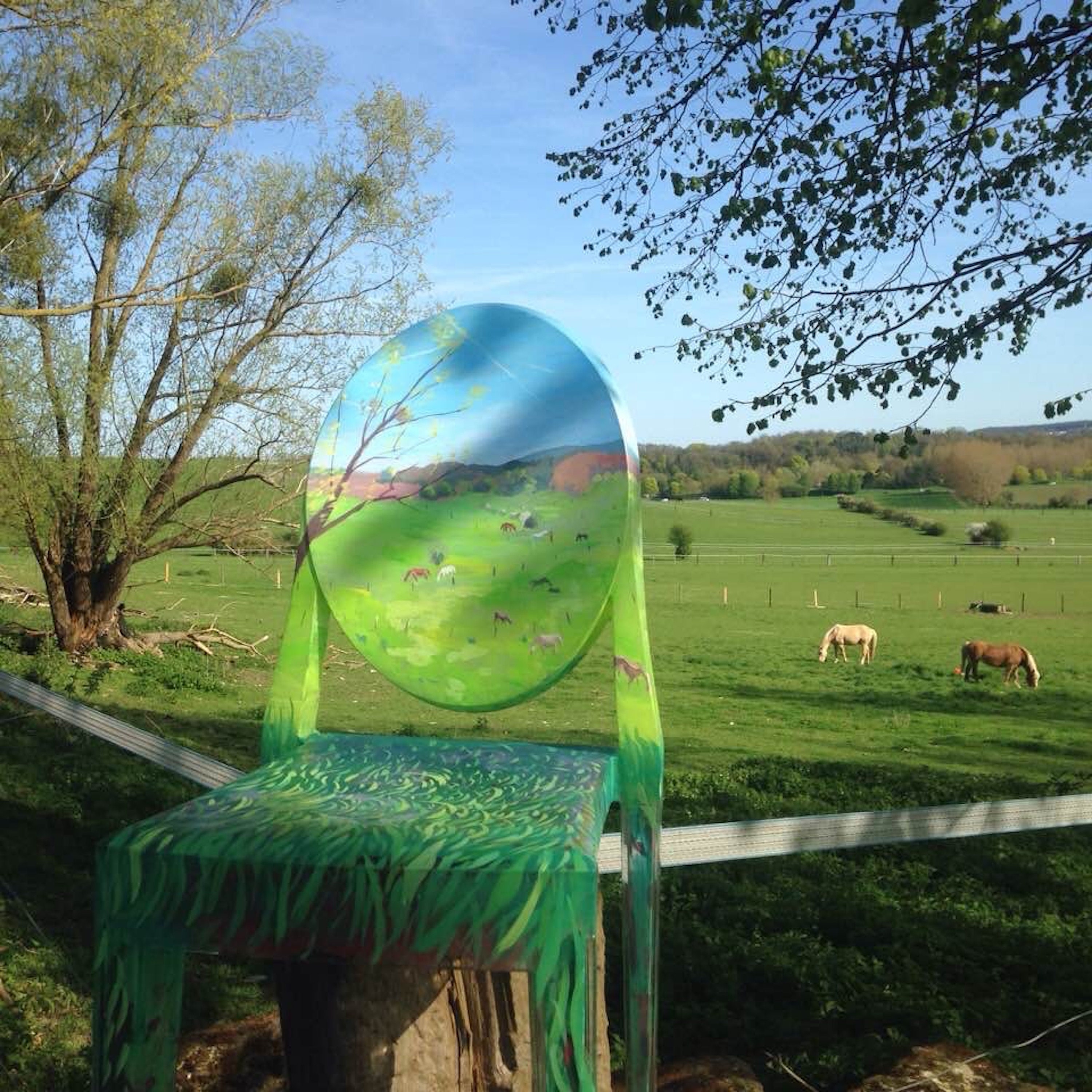 Chaise Peint en Plein Air, Printemps à Saint-Nom-La-Bretèche