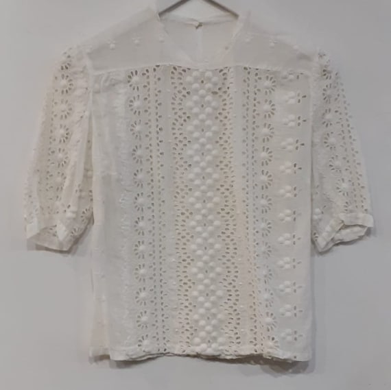 Hand Embroidered"Cambraia" blouse