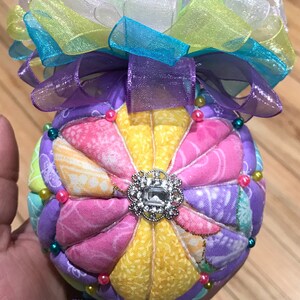 Kimekomi Easter ornament