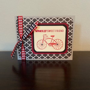 Carte d'anniversaire à roulettes - Joyeux anniversaire - Vélo - Vélo - Bougie - Noir - Rouge - Sweet Friend - Fait main