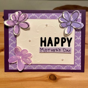 Tarjeta del Día de la Madre - Día de la Madre - Mamá - Púrpura - Flores - Día Especial - Hecha a mano