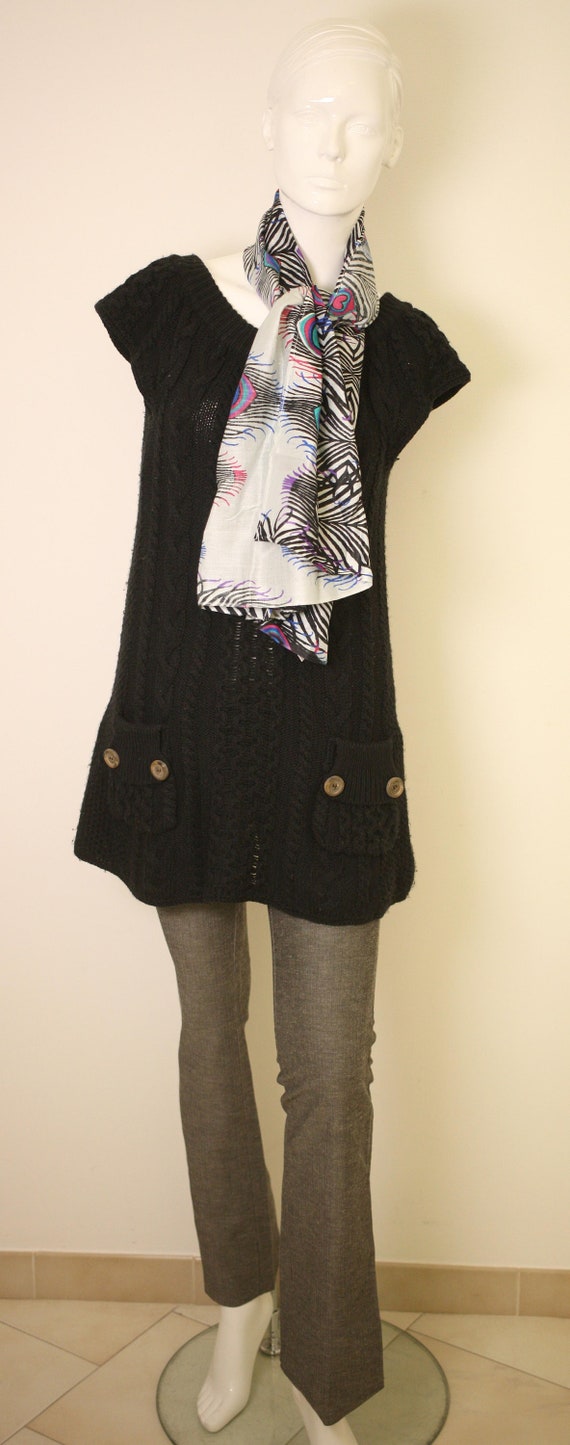 Vintage ladies outfit-Free People black sweater-Mo