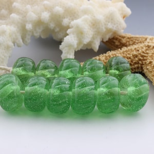 Green Spiral Ribbed Beads. Handmade Lampwork Glass Beads. Jewelry Supply. Rondelles. Shadowlandglass#722