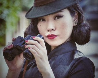 1940s recycled trilby percher in olive green with brown ribbon and feathers