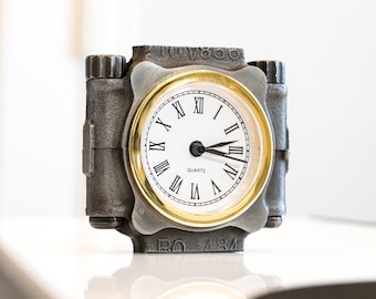 Klok met zuigerstangdop: geüpcycled autodecor | Auto-onderdelenbalie