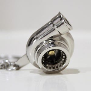 Spinning Turbo Keychain: Car Enthusiast Gift & Automotive Accessory