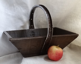Country Basket Medium #1035