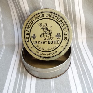 Vintage Puss in Boots tin/Le Chat Botté tin/Lithograph tinplate/French advertising tin/Nick Knacks tin/Cat lovers gift/Nursery decor/Cat tin