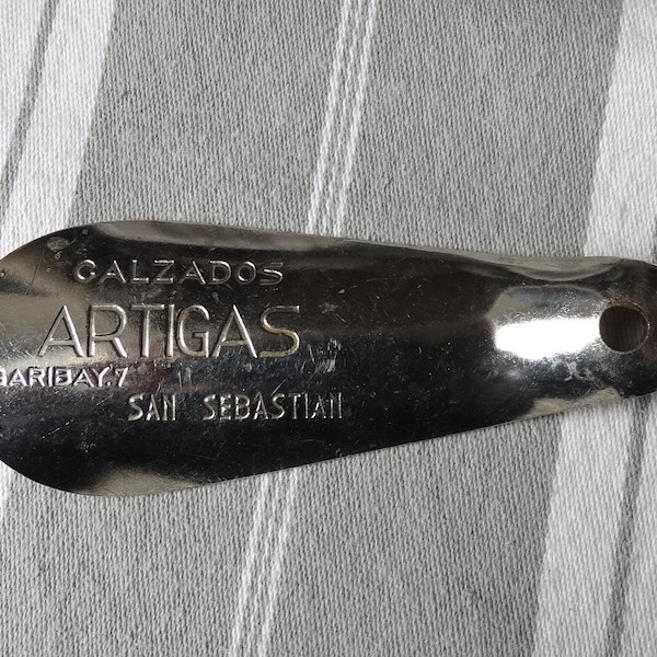 Advertising shoehorn/Vintage Spanish metal shoe shop advert/Shoeing horn/Steel shoe horn/Calzados Artigas/San Sebastian Spain Shoe advert