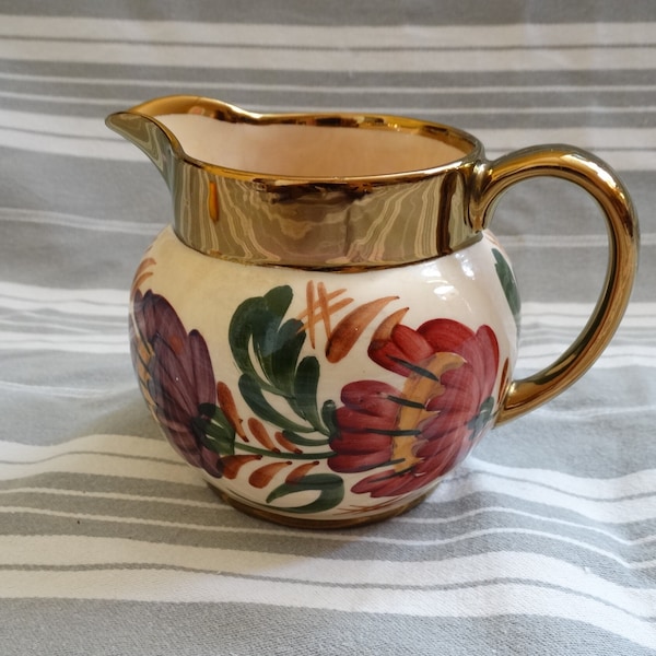 Wade lustre jug/1950s Ceramic pitcher/Floral jug/Hand painted flower jug/Creamer/Milk jug/Collectible ceramics/Lustre ware pitcher/Small jug