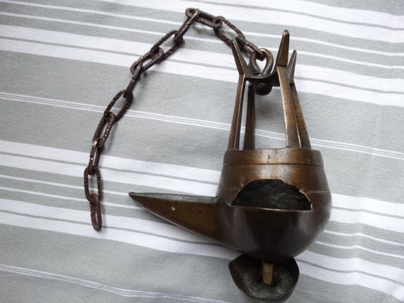 Betty on sale oil lamp