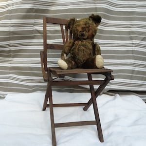 Vintage folding chair/ Small slatted chair/Teddybear chair/Plant stand/Doll&#39;s chair/Home decor/Paint project/Collapsible chair/Nursery decor