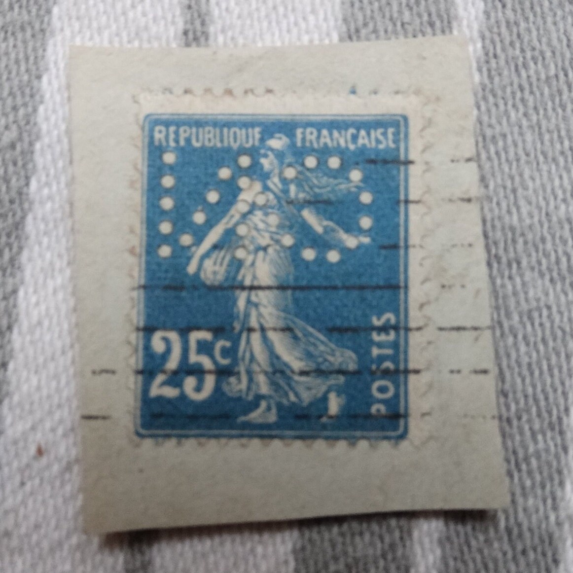 フランス１９４０年以前の未使用記念切手５２枚 切手の高価買取 東京都葛飾区の『おたからや京成高砂店』 葛飾区で記念