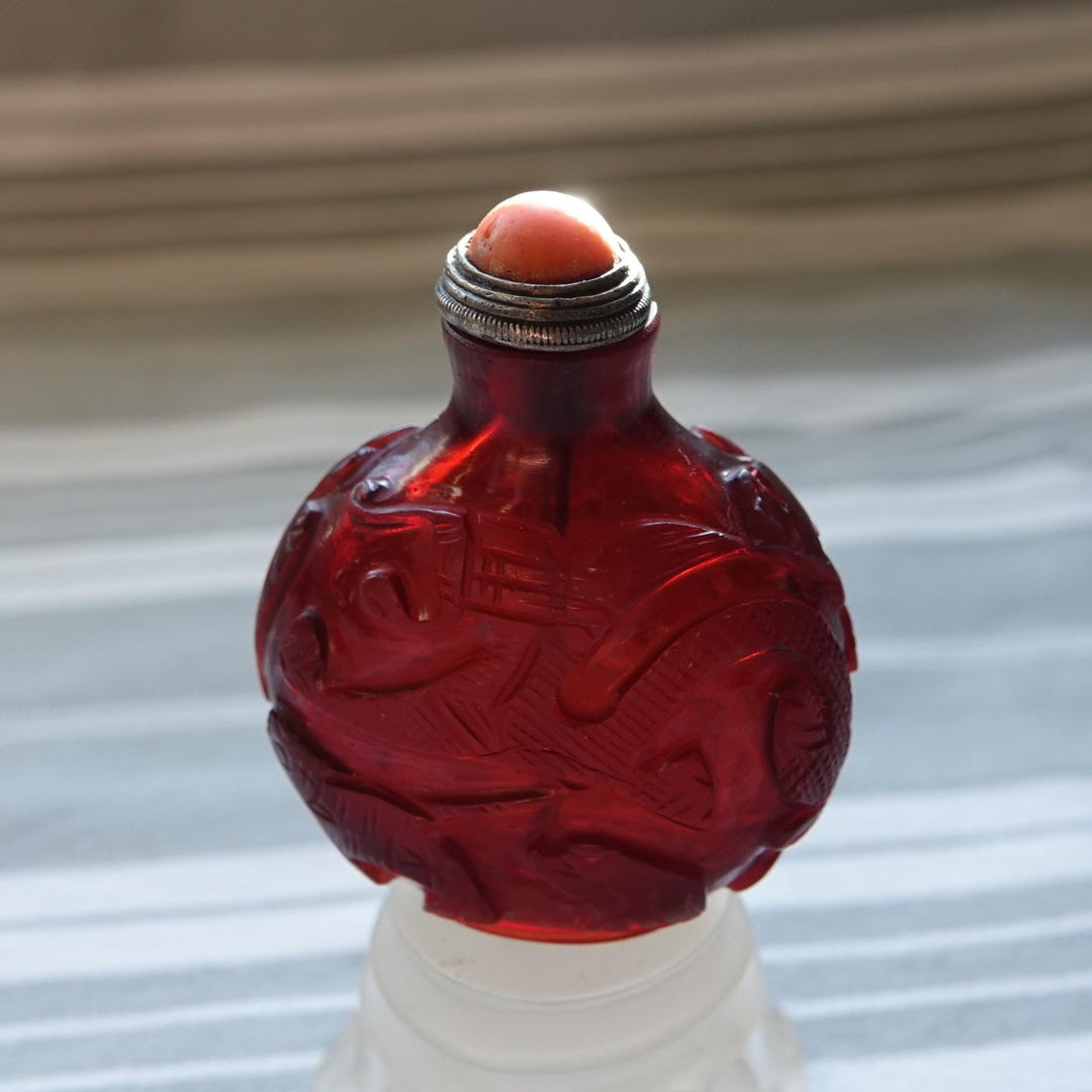 antique-ruby-red-glass-snuff-bottle-with-spoon-chinese-with-carved