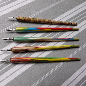 1 de 5 plumas de inmersión/Portapuntas de madera con acabado marmolado/Pluma de tinta caligráfica vintage/Instrumento de escritura francesa/Regalo de escritor/Accesorio de escenario/Elija 1 de 5