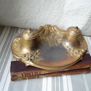 Calamaio antico/Doppio calamaio/Vassoio portapenne francese vintage/Accessorio da scrivania/Regalo dello scrittore/Pozzo d'inchiostro per penna a immersione/Encrier ancien/ Calamaio spelter dorato