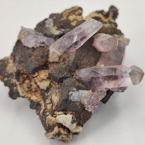 Amethyst, Guerrero - on matrix - Mexico - 17g
