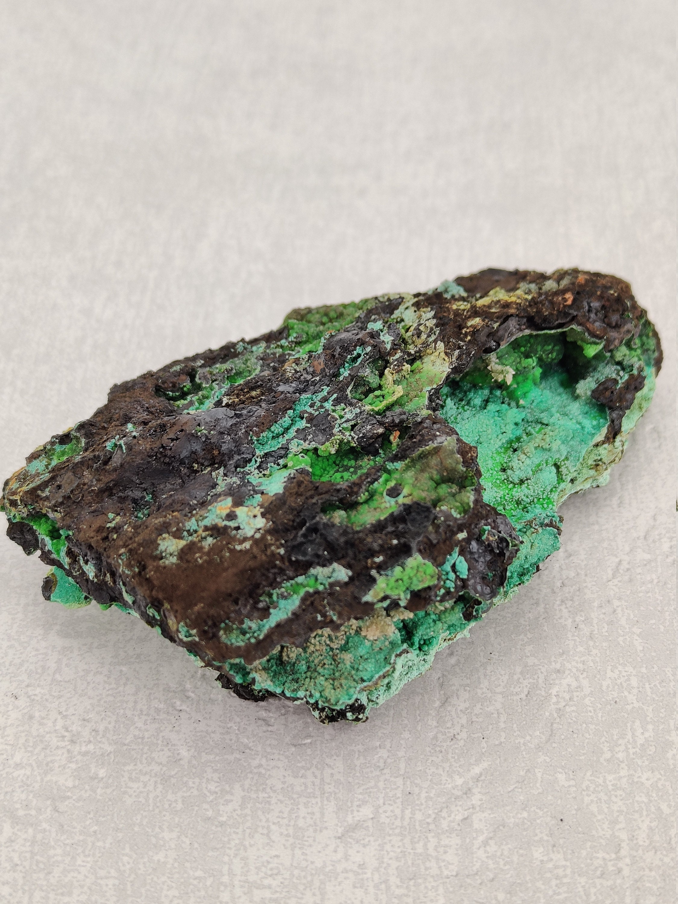 Rosasite, Conichalcite, Goethite, Calcite