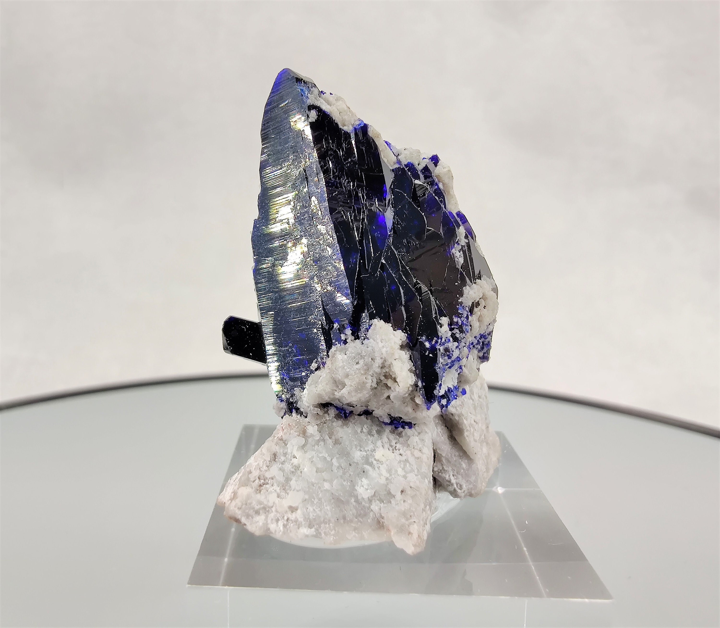 Beau Cristal d'azurite sur Gangue, Milpillas