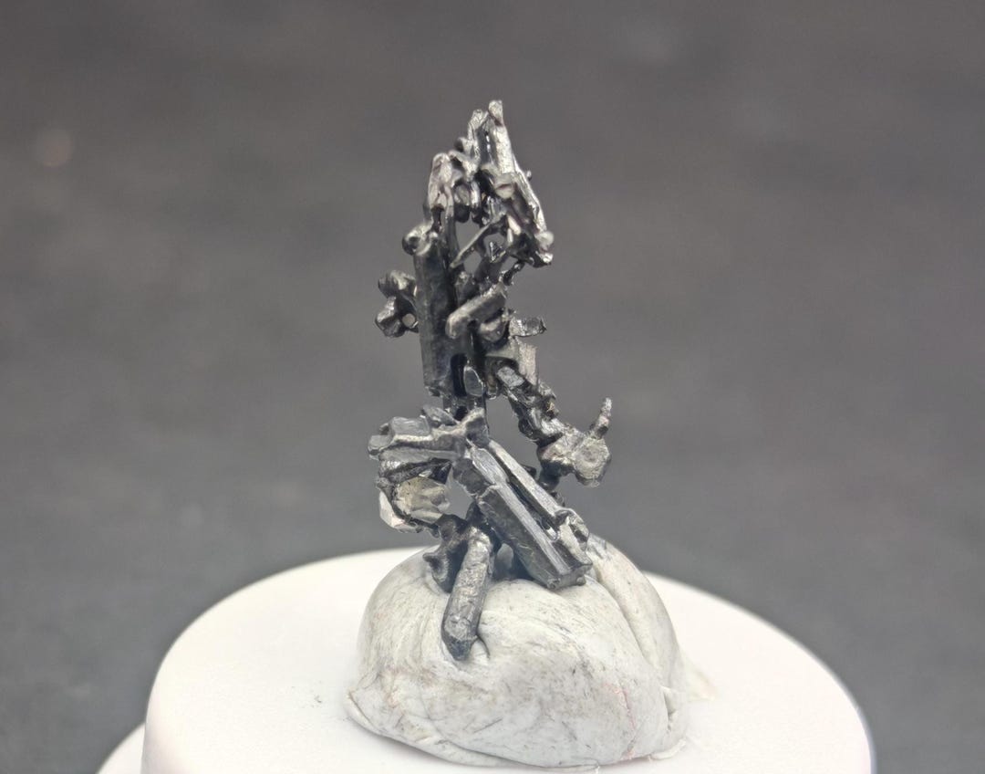 両端に方解石を持つアカンサイト – メキシコ、グアナファト州、サン