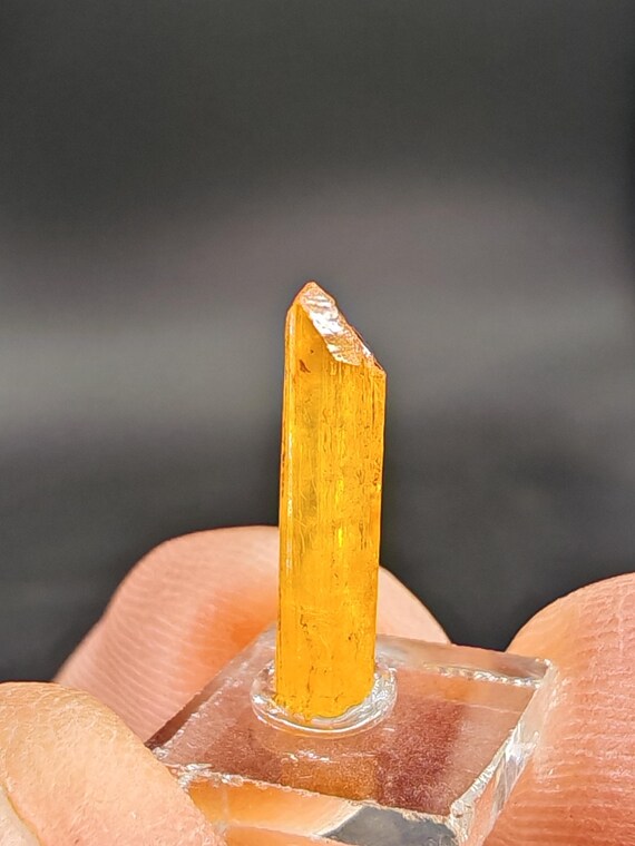 メキシコ、オフエラ鉱山産の素晴らしいルグランダイト 14mm - Etsy 日本