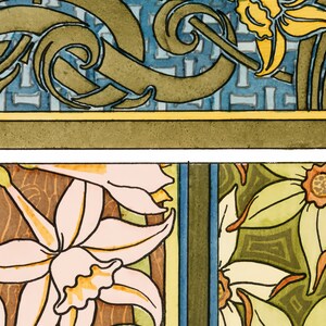 Puede incluir: Una ilustraci&oacute;n vintage de un patr&oacute;n floral con flores rosas, amarillas y blancas sobre un fondo marr&oacute;n. Las flores est&aacute;n rodeadas de formas geom&eacute;tricas verdes y azules.