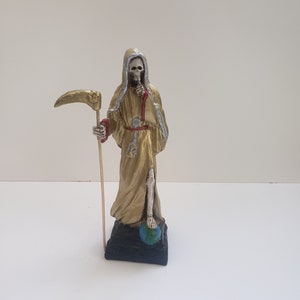 Santa Muerte Color Gold Size 10&quot; Holy Dead Statue / Grim Reaper/ Fully Loaded / Curada Bendesida Para la Buena Suerte/ Dinero / Amor (muda)