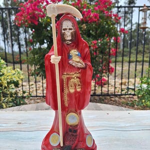 Santa Muerte Color Red 13&quot; Holy Death Statue / Grim Peaper / Curada / Color Roja Para Amor - Magia Blanca / Luck / Classic New - Love