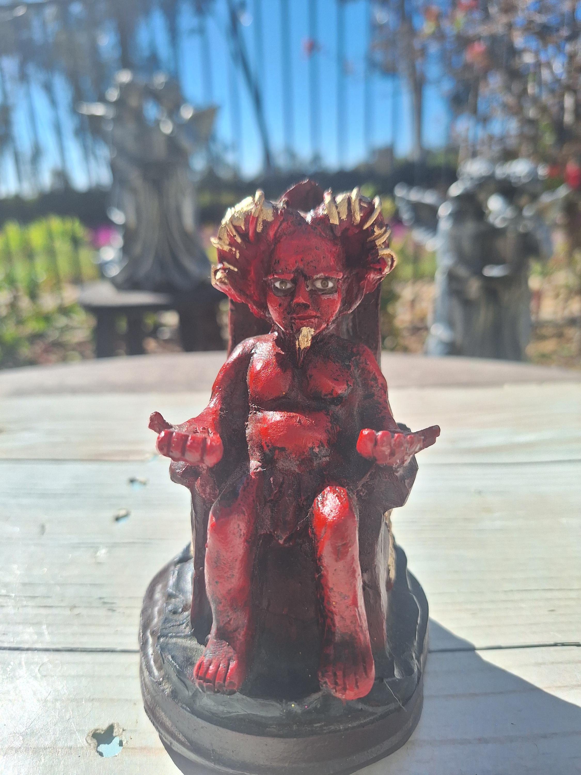 ドッグフード Satan Handmade Red Baphomet Resin Statue: 5.5