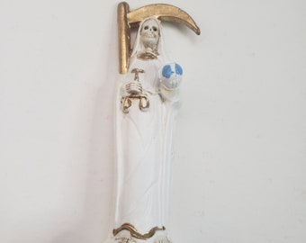 Santa Muerte Color White 5.5" Holy Death Statue / Grim Reaper / Para La Buena Suerte & Protecion / Luck / Care / Plastic