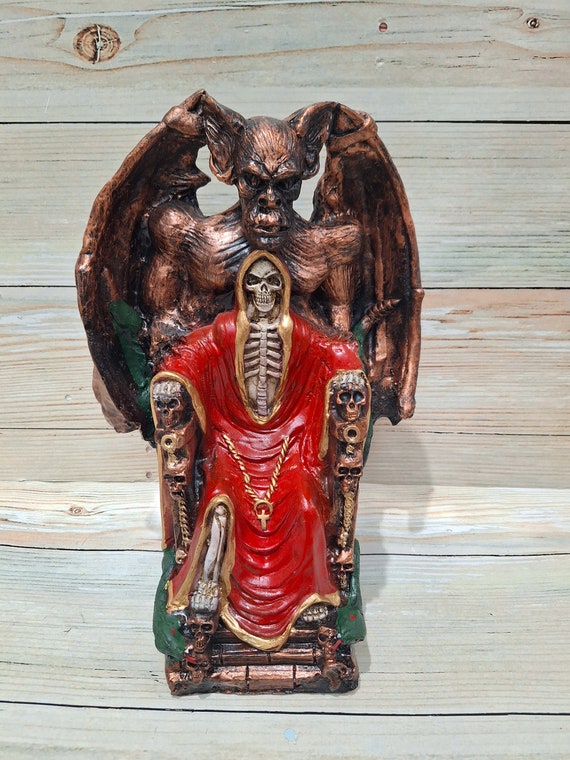 Santa Muerte Bendesida Red With Devil Size 14