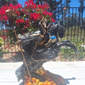 Santa Muerte on a Horse Color Black 13&quot; X 11&quot; Holy Death Sculpture / Grim Reaper / Love / Buena Suerte Color Negra / Dinero / Amor