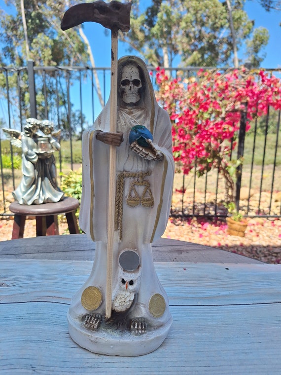 FC Design 5"H Red Santa Muerte Holding Scythe Statue Our Lady Of The Holy Death Figurine Religious Decoration Holy Figurine Religious Decoration