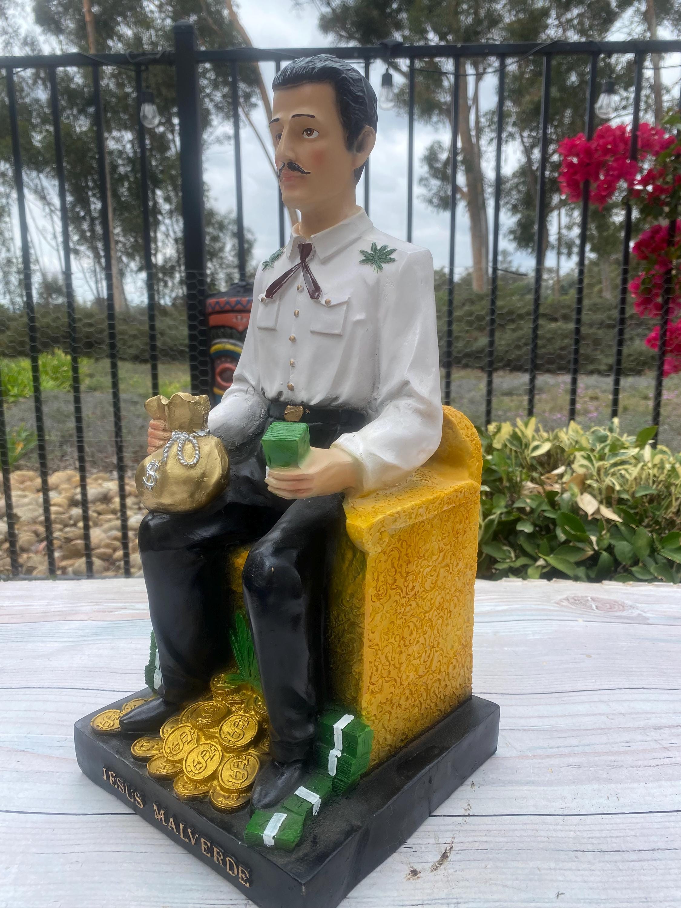 Jesus Malverde White Figurine Handmade / Estatua Figure 16