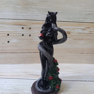 Demon Girl Sculpture / Woman / Female / Color Black Size 8&quot; Handmade Resin Unique Piece / Color Negra Hecha a Mano Resina Unica