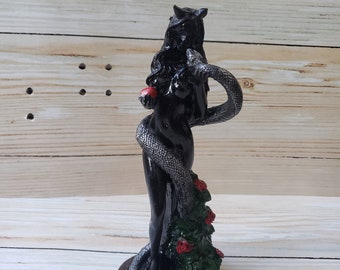 Demon Girl Sculpture / Woman / Female / Color Black Size 8" Handmade Resin Unique Piece / Color Negra Hecha a Mano Resina Unica