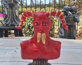 ヴィンテージの真鍮製ピクシーフィギュア - 小さな悪魔の像 - Etsy 日本