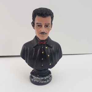 ヘスス マルベルデ ブラック フィギュア スタチュー ハンドメイド 5インチ x 4インチ / Estatua Figura Hecha a Mano Money - Luck - 樹脂