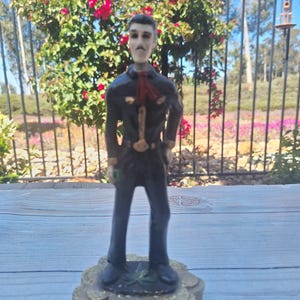 Estatua de Jesús Malverde de pie, color negro, hecha a mano / Figura de estatua de 8.5&quot; / Dinero / Suerte / Amor / Negro