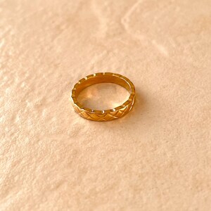 Gold Ring, Cross Pattern Ring, 18k Gold Ring, WATERPROOF Ring, Vintage ...