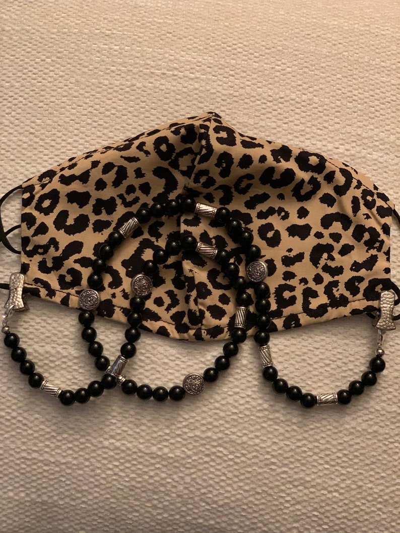 The Mari Beaded Mask Holder
