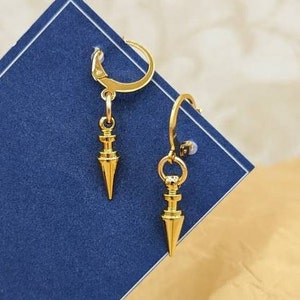 Assasin princess anime inspired earrings NOT COSPLAY size 16k plated brass 304 stainless steel huggies image 4