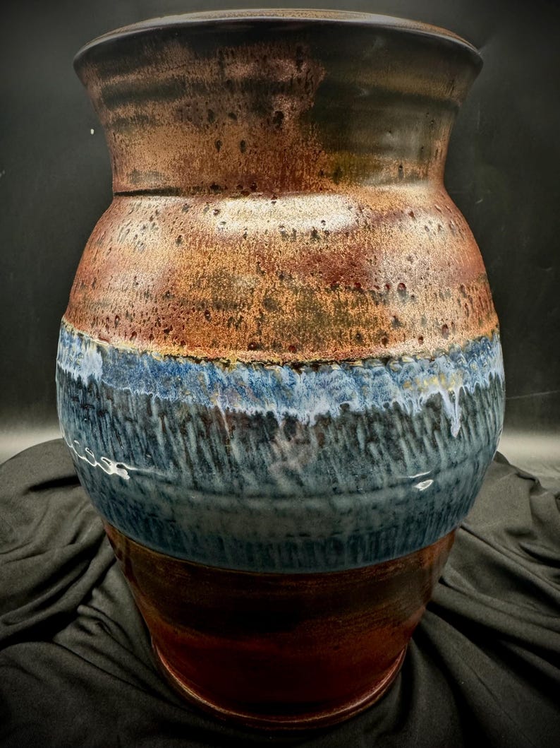 CutinoClayWorks Vase